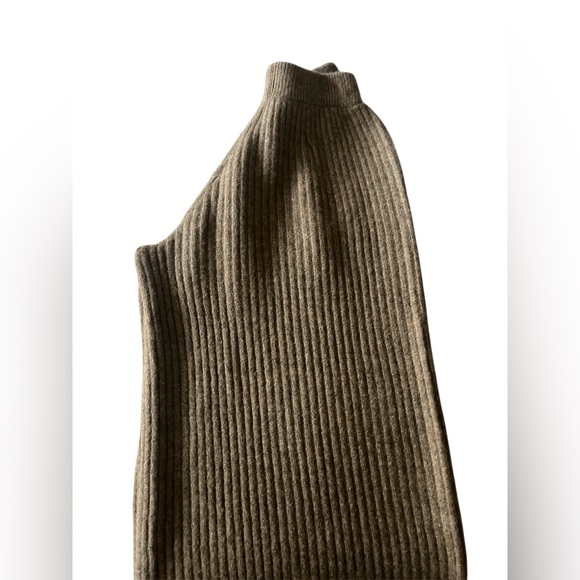 NWOT Women’s ribbed 2piece set - Picture 3 of 3